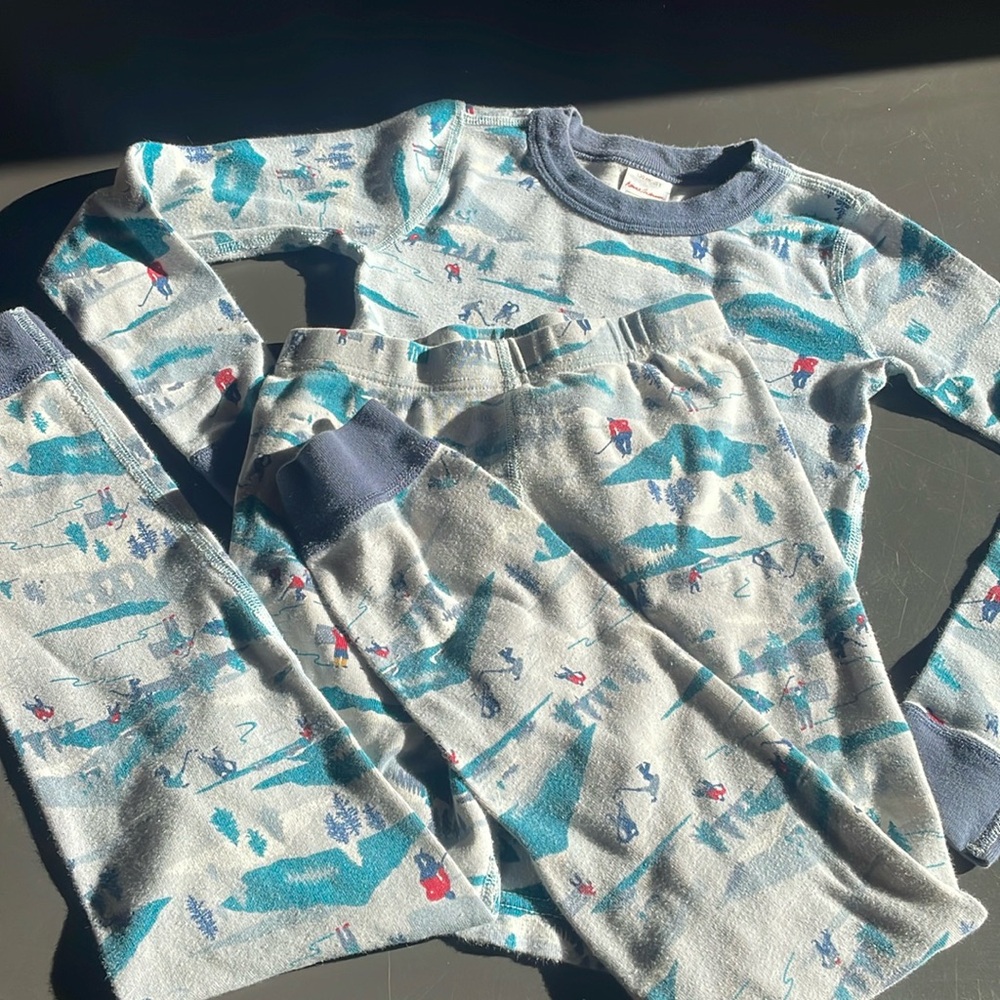 Hanna Andersson Organic Long John Pajamas (Winter Ice Hockey)